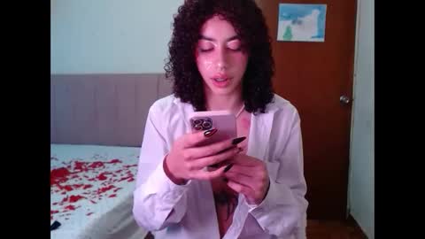 _shanellxxx online show from February 14, 9:17 pm