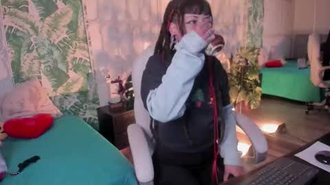 _sharlotte777 online show from January 19, 12:45 pm