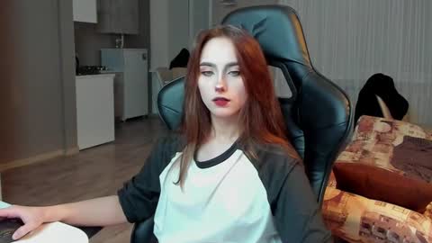 _silverdream online show from February 18, 9:53 pm