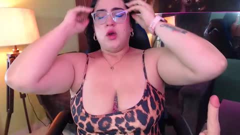 Snapshot of _sofiajones_ chatting on October 10, 4:01 pm SOFIA online show from October 10, 4:01 pm