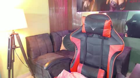 Snapshot of _sofiajones_ chatting on September 24, 5:12 pm SOFIA online show from September 24, 5:12 pm