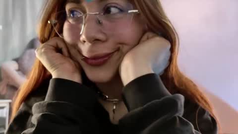 sofiiivalentinaA online show from April 27, 7:55 pm