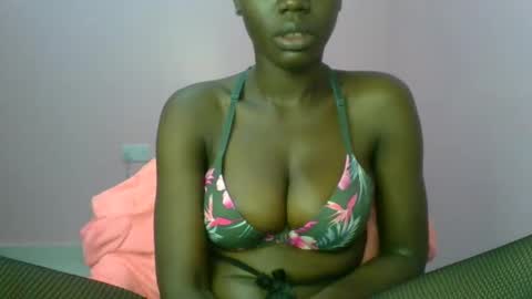 Snapshot of _sweet_gabriella chatting on February 24, 9:20 pm Gabriella online show from February 24, 9:20 pm