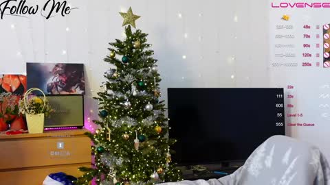 Snapshot of _sweetcams_ chatting on December 17, 7:40 am Dasha online show from December 17, 7:40 am