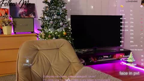 Snapshot of _sweetcams_ chatting on February 14, 1:29 pm Dasha online show from February 14, 1:29 pm