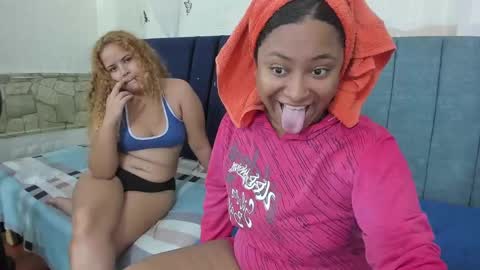 Snapshot of _sweettcandy_ chatting on October 7, 4:55 pm _sweettcandy_ online show from October 7, 4:55 pm