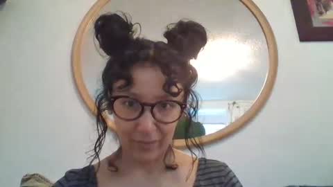 Snapshot of _tutti_frutti_ chatting on October 9, 10:58 pm _tutti_frutti_ online show from October 9, 10:58 pm