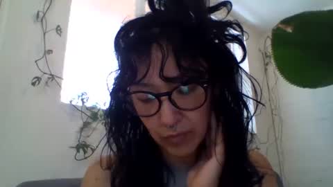 Snapshot of _tutti_frutti_ chatting on February 3, 9:39 pm _tutti_frutti_ online show from February 3, 9:39 pm
