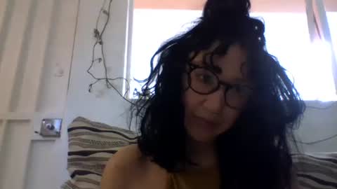 Snapshot of _tutti_frutti_ chatting on March 9, 8:31 pm _tutti_frutti_ online show from March 9, 8:31 pm
