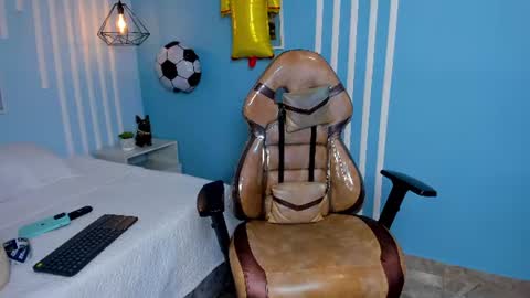 _valeryboobs_ online show from June 15, 1:33 pm