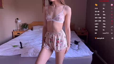 Velvet online show from April 29, 4:53 pm