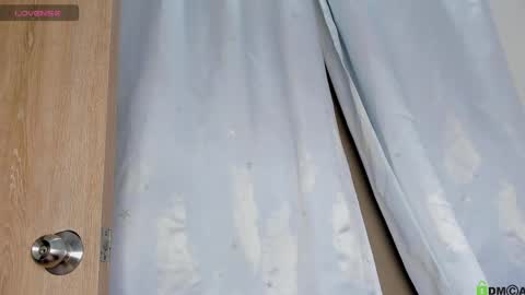 victoria online show from April 25, 8:39 pm