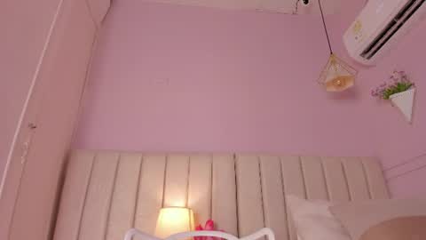 _wendy_x online show from August 1, 11:56 am