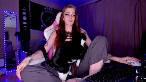 Roxy online show from February 19, 10:09 pm