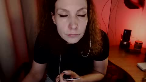 Katie online show from January 30, 7:39 am