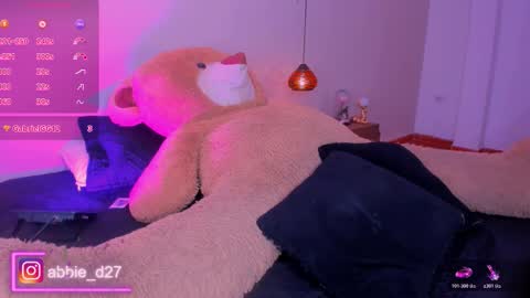 Abbie Edmond  online show from December 2, 5:09 am