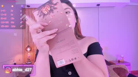 Abbie Edmond  online show from January 19, 4:08 am