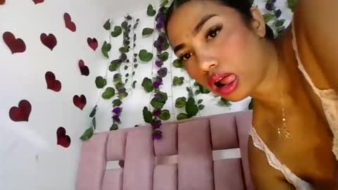 abby_moss_2 online show from April 30, 5:40 pm