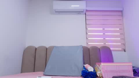 Abby online show from March 6, 8:37 pm