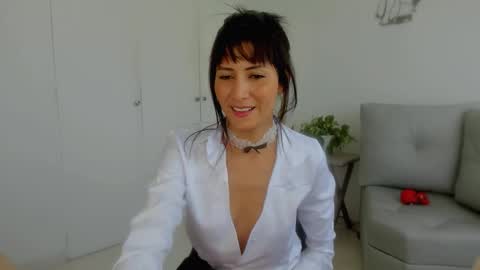 Snapshot of abbyada chatting on September 23, 6:50 pm Laura online show from September 23, 6:50 pm