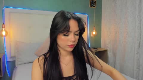 Snapshot of abbydixon1 chatting on January 31, 11:45 pm Abby Dixon online show from January 31, 11:45 pm