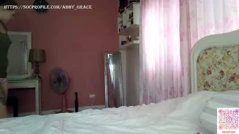 abbygrace2266 online show from June 15, 4:34 am