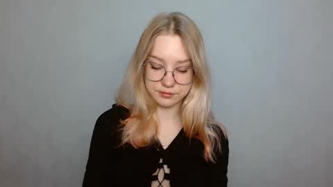 Abby Lovense is active online show from February 6, 9:00 am