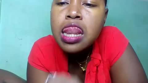 abella677022 online show from June 16, 5:08 am