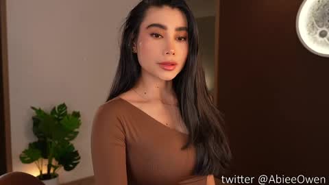 abie_owen online show from June 6, 12:50 am