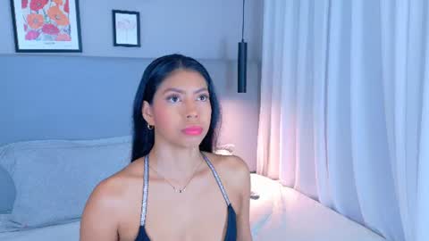 abiehils online show from June 11, 11:51 am