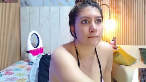 abigailowensss online show from July 9, 8:28 am