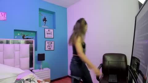 Miss Abril  online show from February 19, 11:38 am