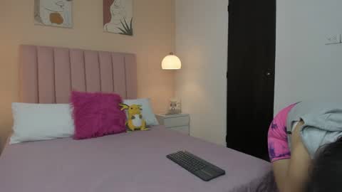 Miss Abril  online show from January 21, 11:56 am