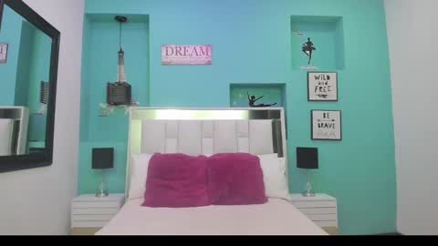 Miss Abril  online show from January 28, 12:22 pm