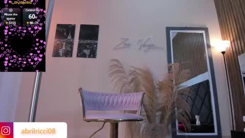 Snapshot of abril_ricci chatting on February 25, 3:42 am Abril online show from February 25, 3:42 am