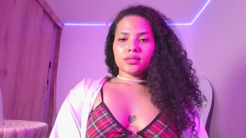 Snapshot of abril_ricci chatting on October 20, 3:31 am Abril online show from October 20, 3:31 am