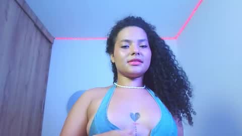 Snapshot of abril_ricci chatting on September 26, 4:21 am Abril online show from September 26, 4:21 am