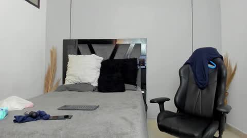 Abril online show from March 15, 8:22 pm