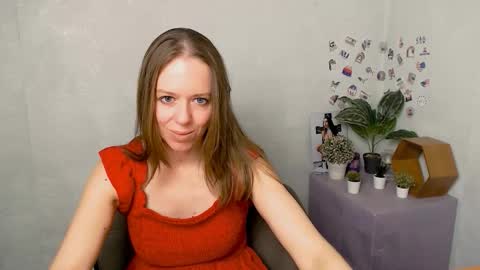 adamais_ online show from November 21, 5:37 pm