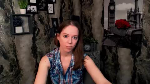 adamais_ online show from December 22, 7:00 am