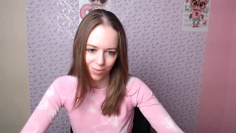 Snapshot of adamais_ chatting on January 4, 7:03 am adamais_ online show from January 4, 7:03 am