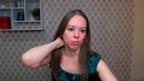 Snapshot of adamais_ chatting on October 17, 5:10 am adamais_ online show from October 17, 5:10 am