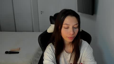 Snapshot of addavalery chatting on December 18, 6:46 pm Adda online show from December 18, 6:46 pm