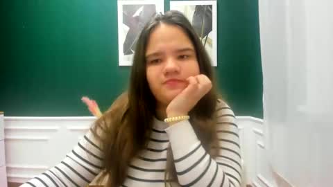 adelecruzz online show from February 9, 1:14 pm