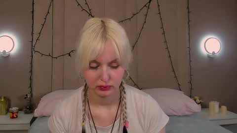 adelesilvy online show from February 26, 2:32 am