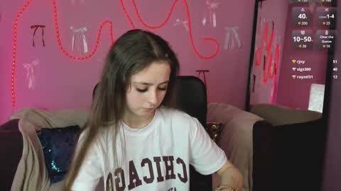 Adel online show from March 16, 6:34 pm