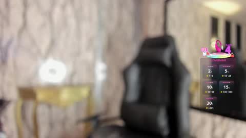 adelinemoretti online show from October 30, 7:37 pm