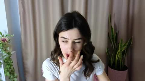 Adellyy online show from March 18, 11:04 am