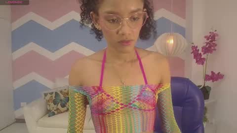 adisson_petite1 online show from October 1, 11:53 pm