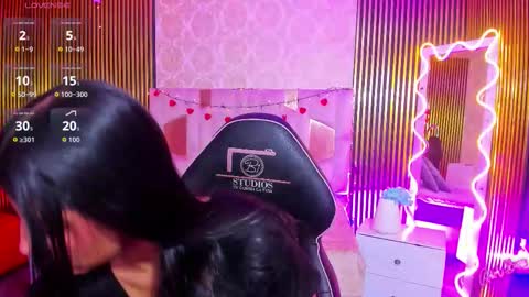 adisson_tay online show from February 9, 11:56 am